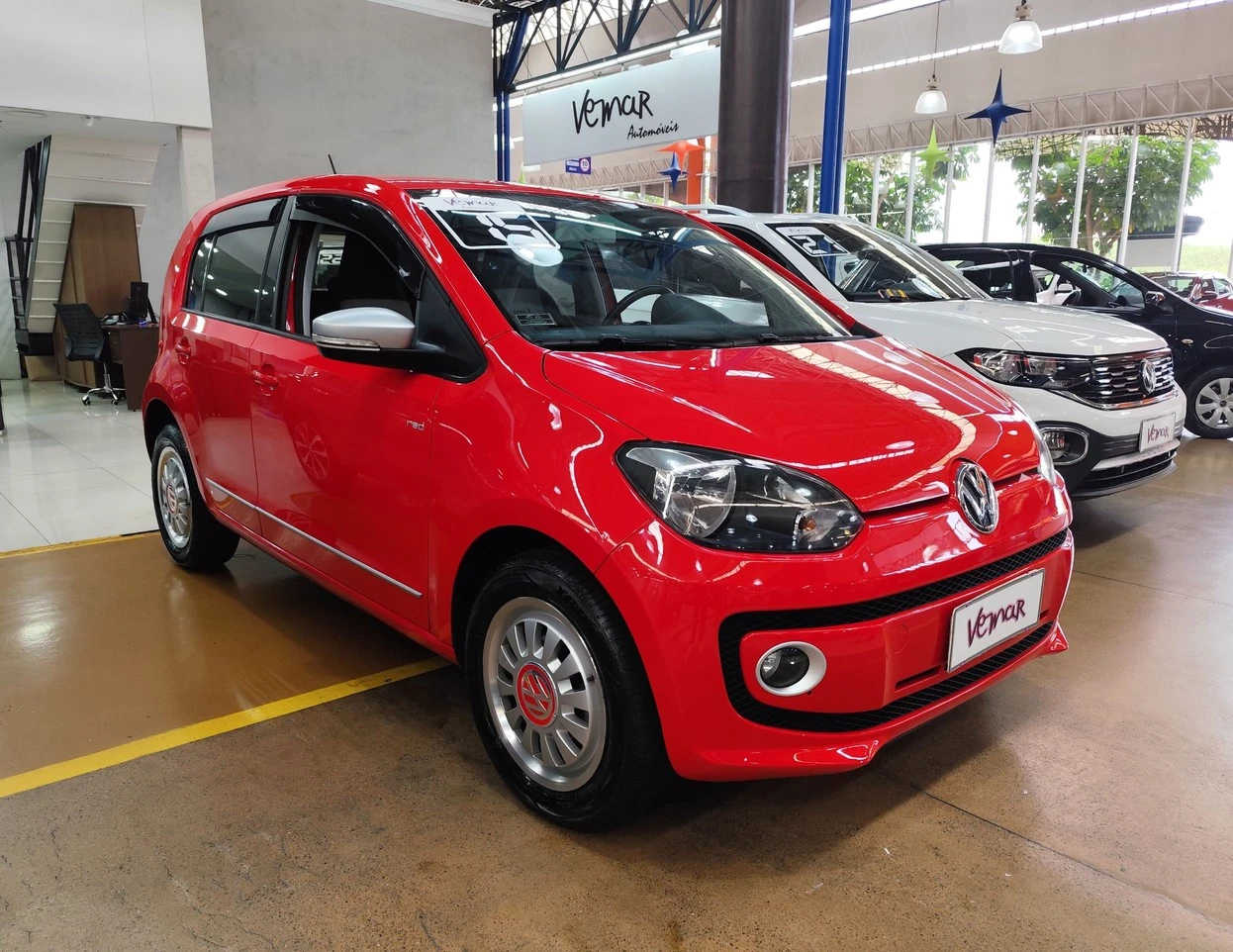 VOLKSWAGEN UP