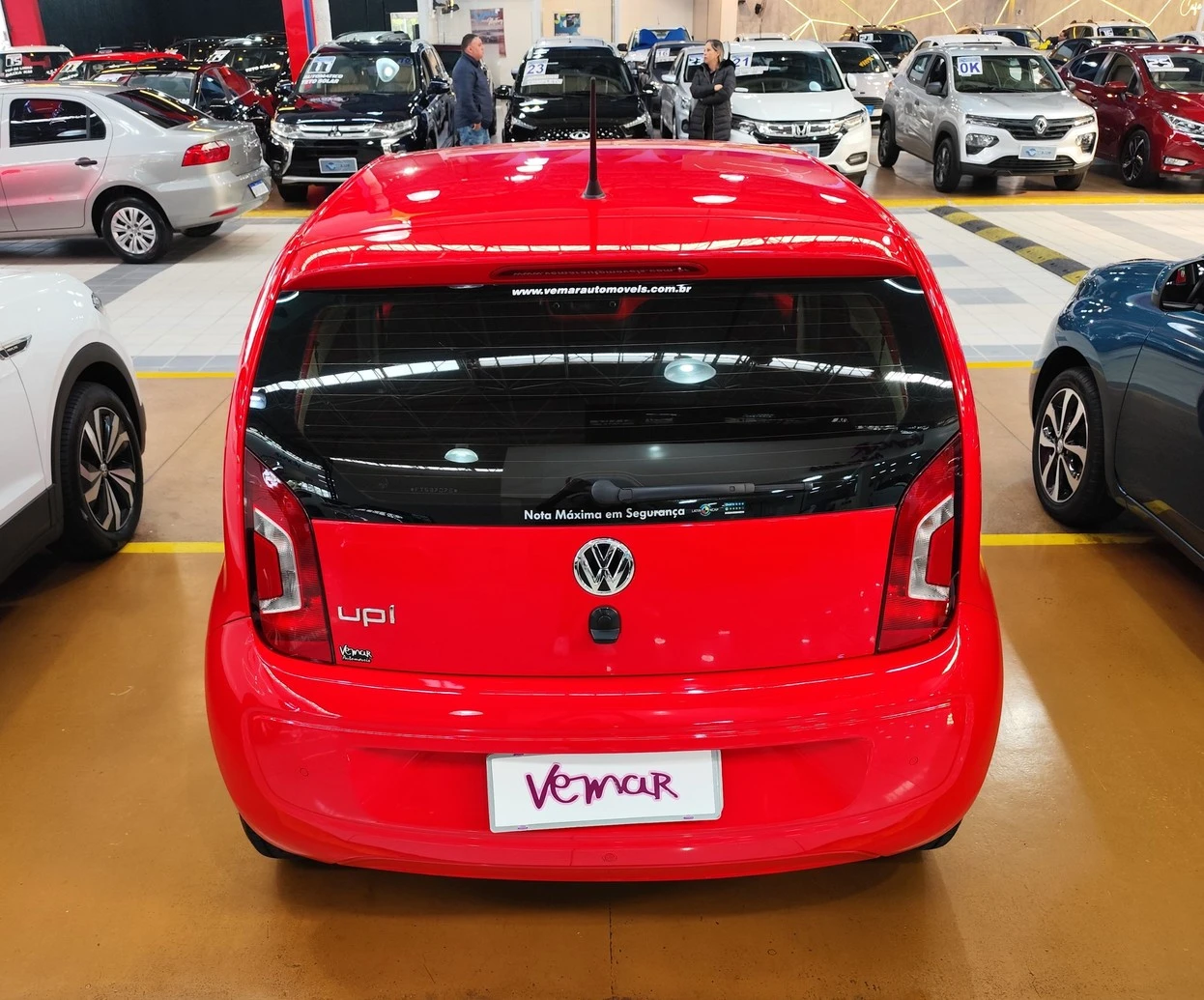 VOLKSWAGEN UP