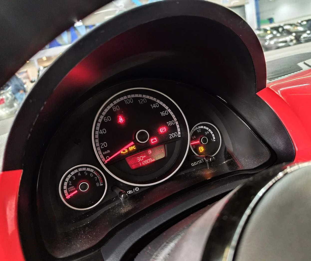 VOLKSWAGEN UP