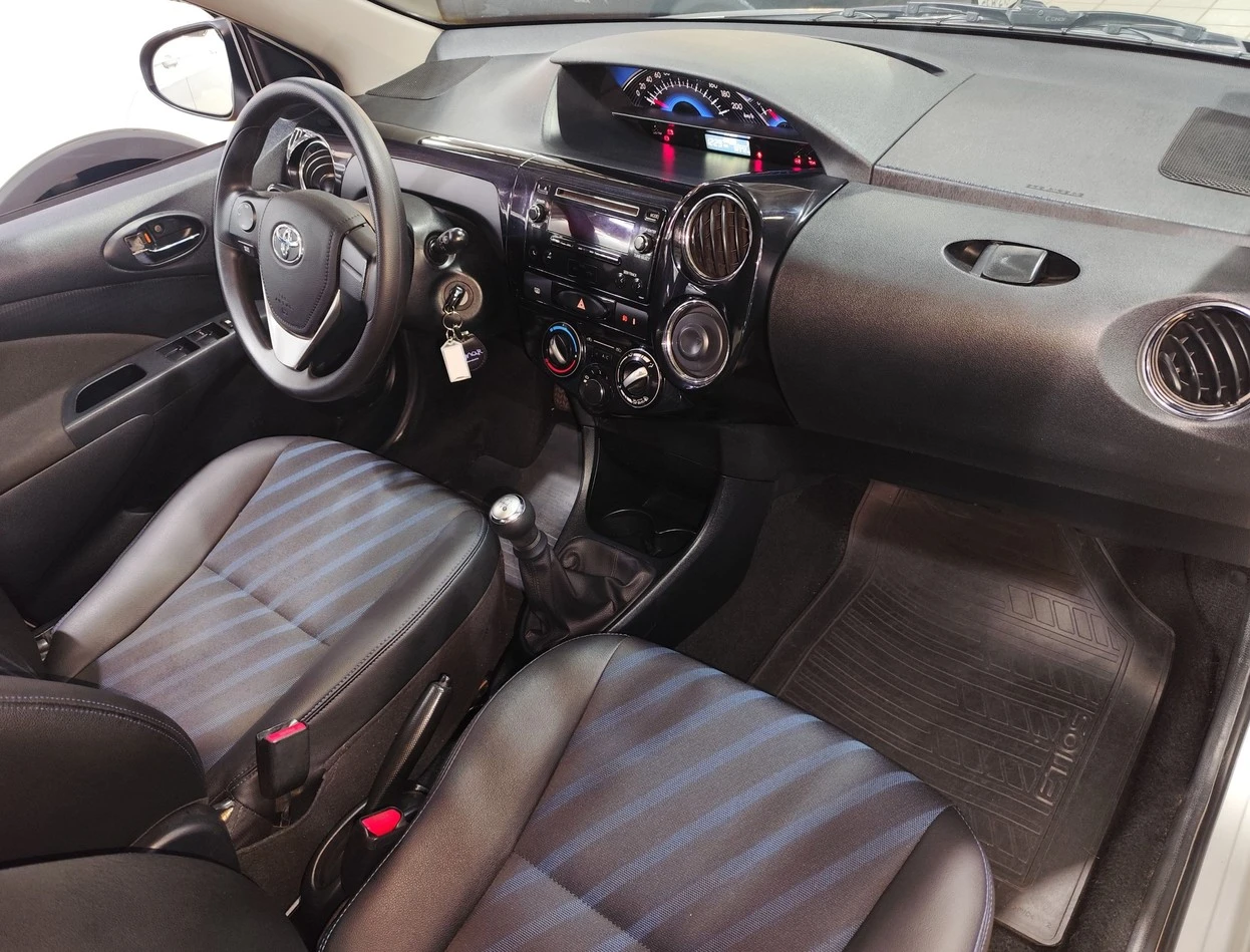 TOYOTA ETIOS