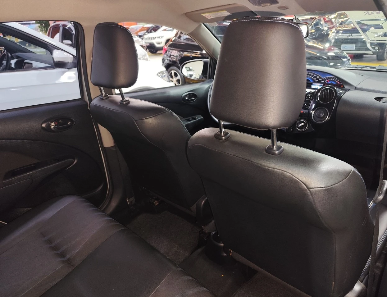 TOYOTA ETIOS