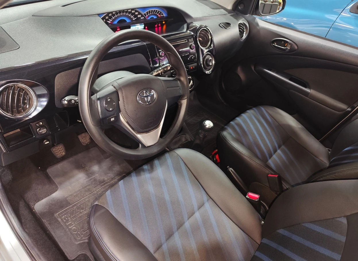 TOYOTA ETIOS