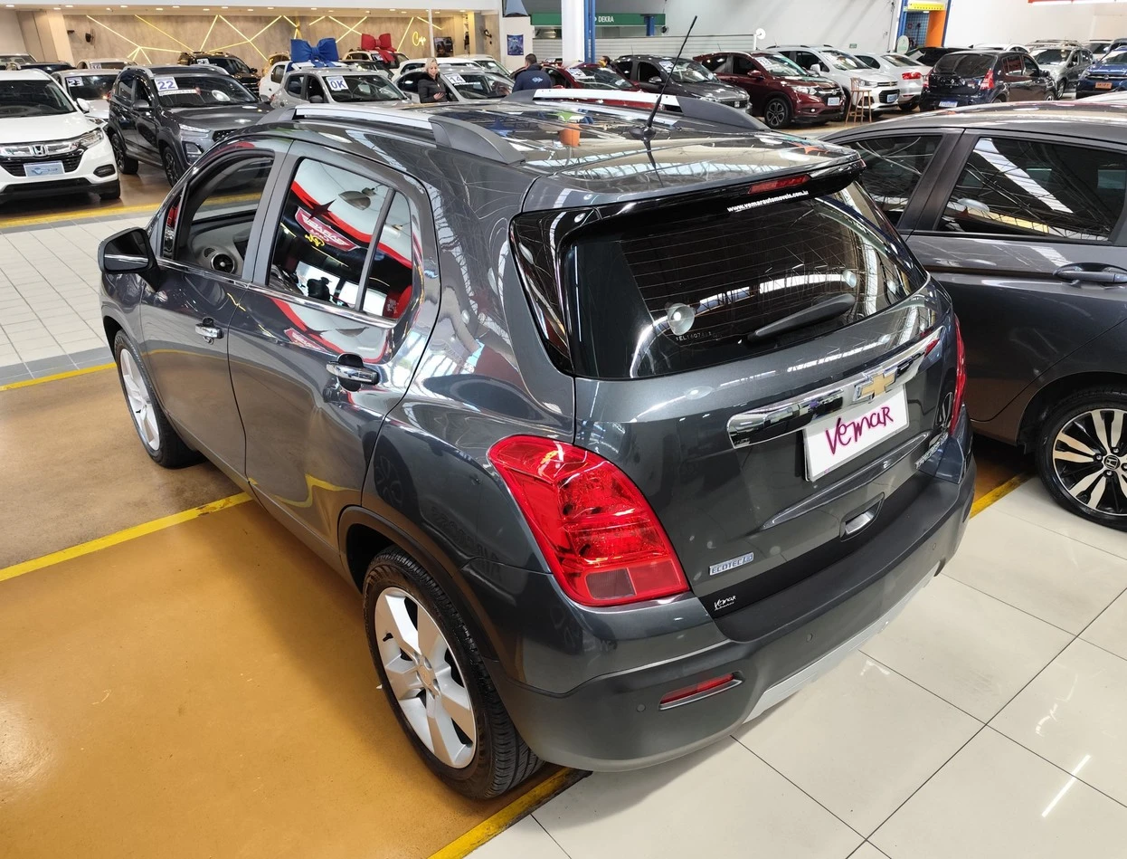 CHEVROLET TRACKER