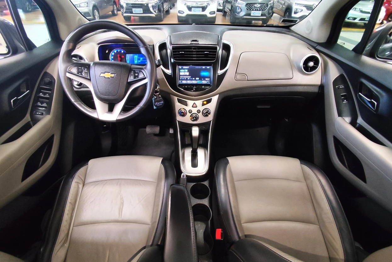 CHEVROLET TRACKER