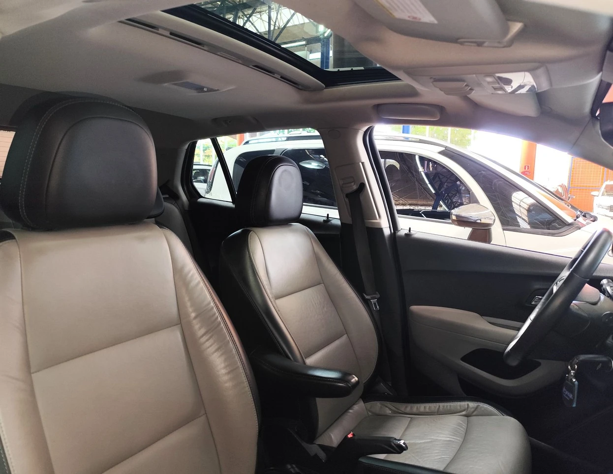 CHEVROLET TRACKER