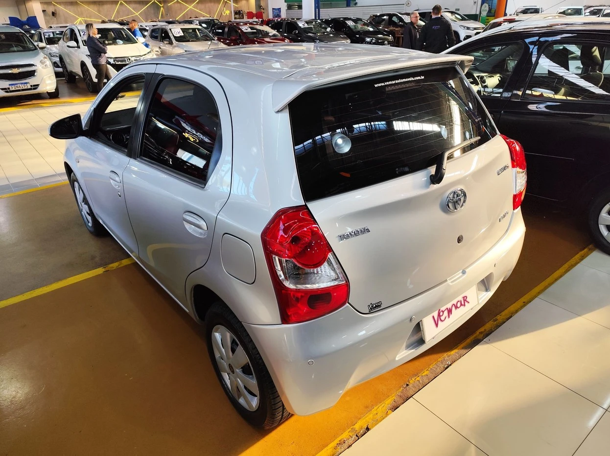 TOYOTA ETIOS