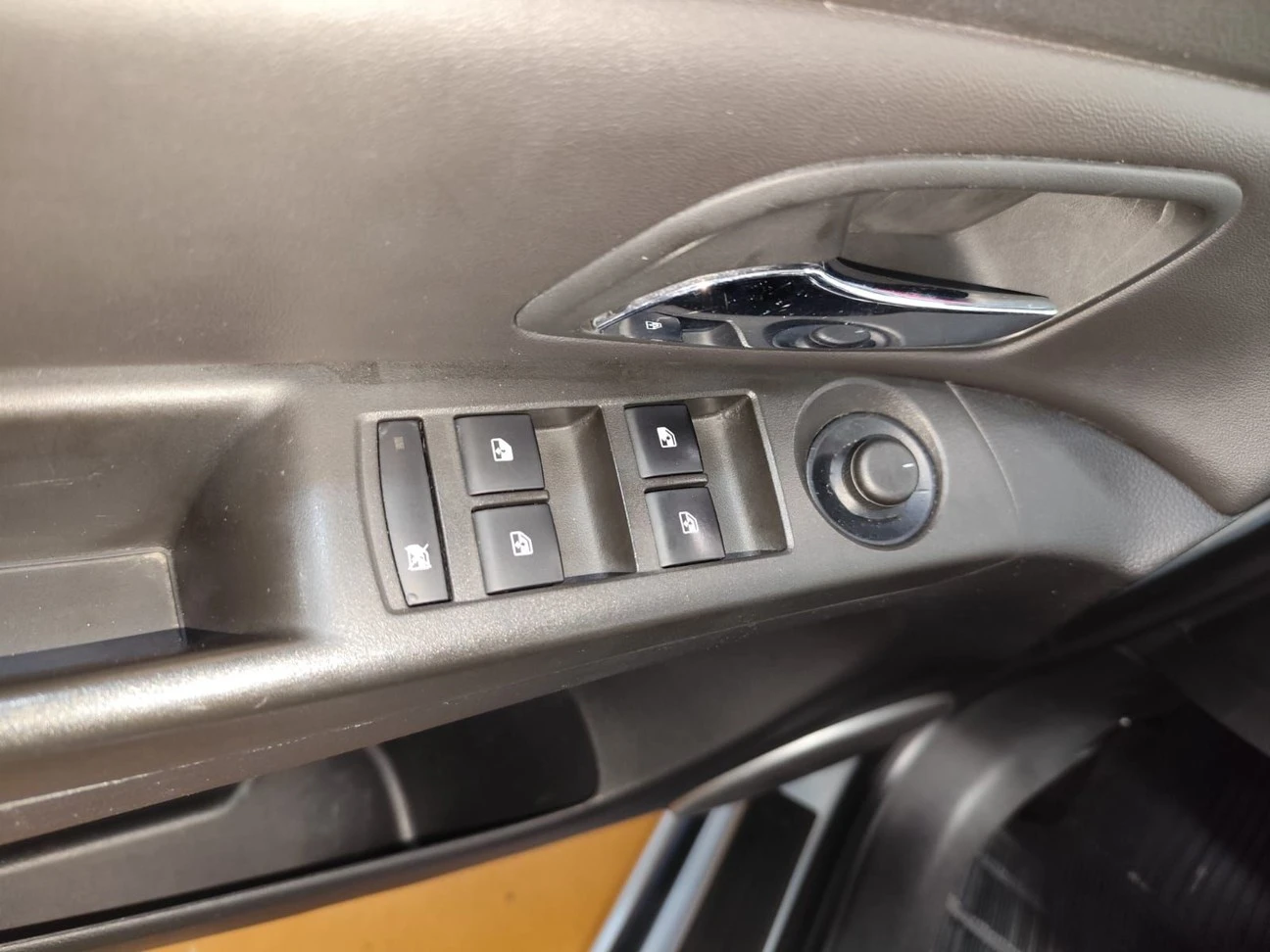 CHEVROLET CRUZE