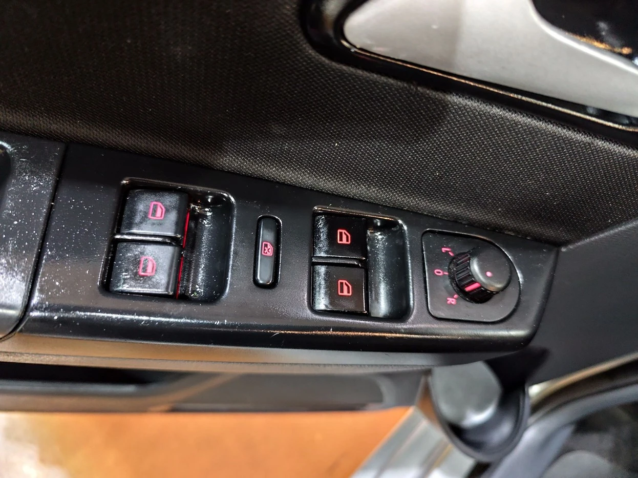 VOLKSWAGEN SPACEFOX