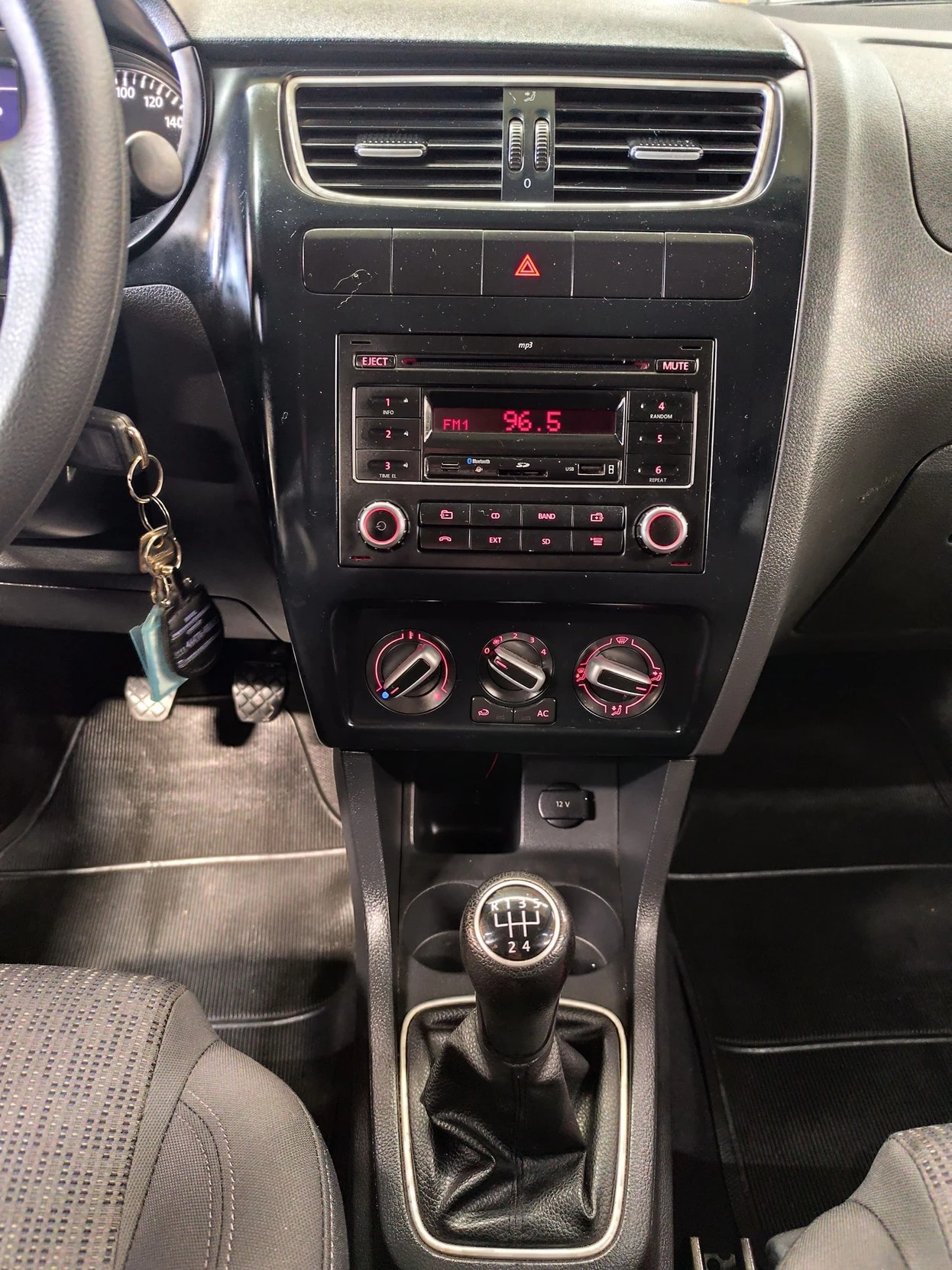 VOLKSWAGEN FOX