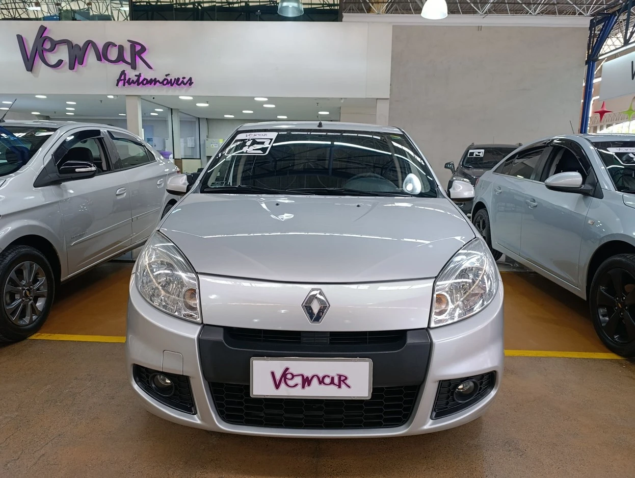 RENAULT SANDERO