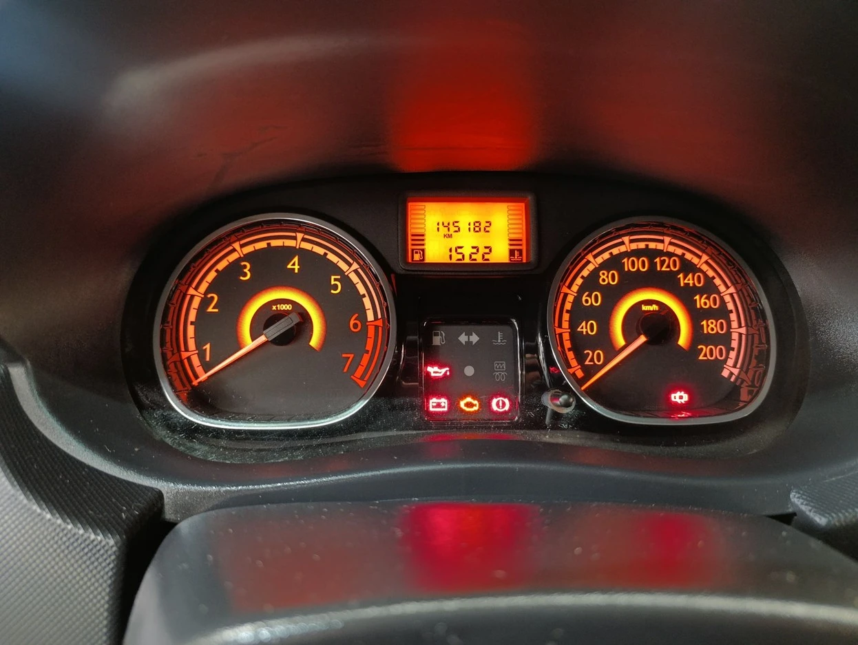 RENAULT SANDERO
