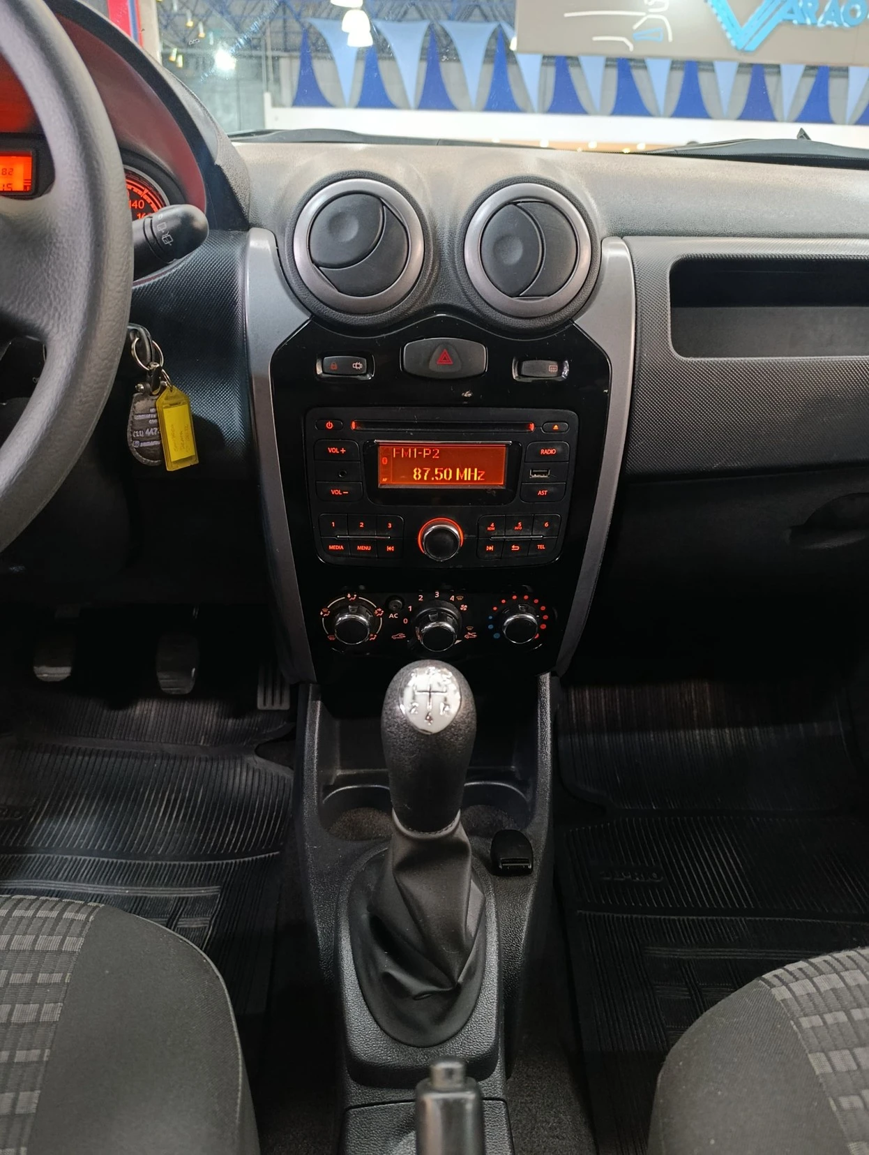 RENAULT SANDERO