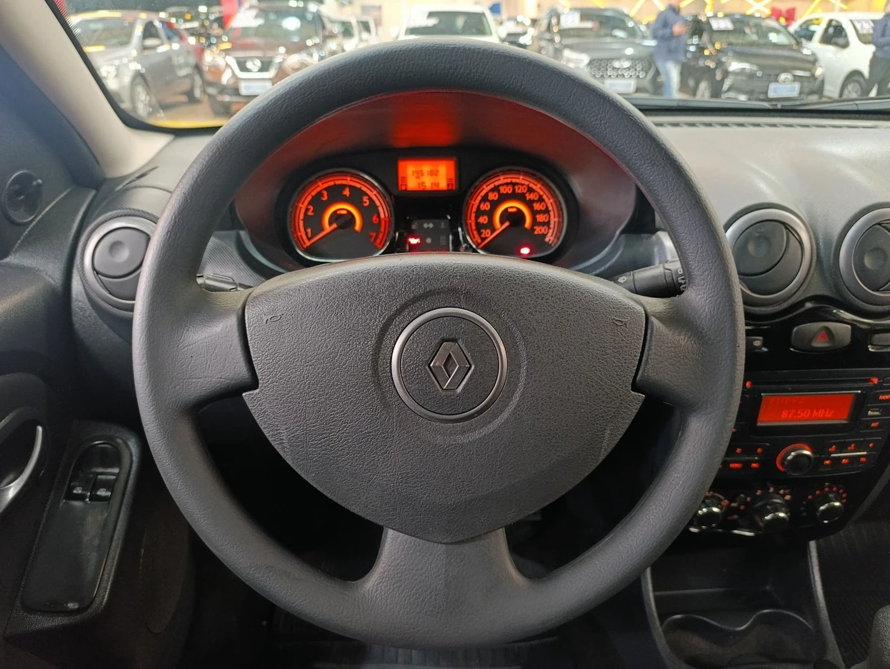 RENAULT SANDERO