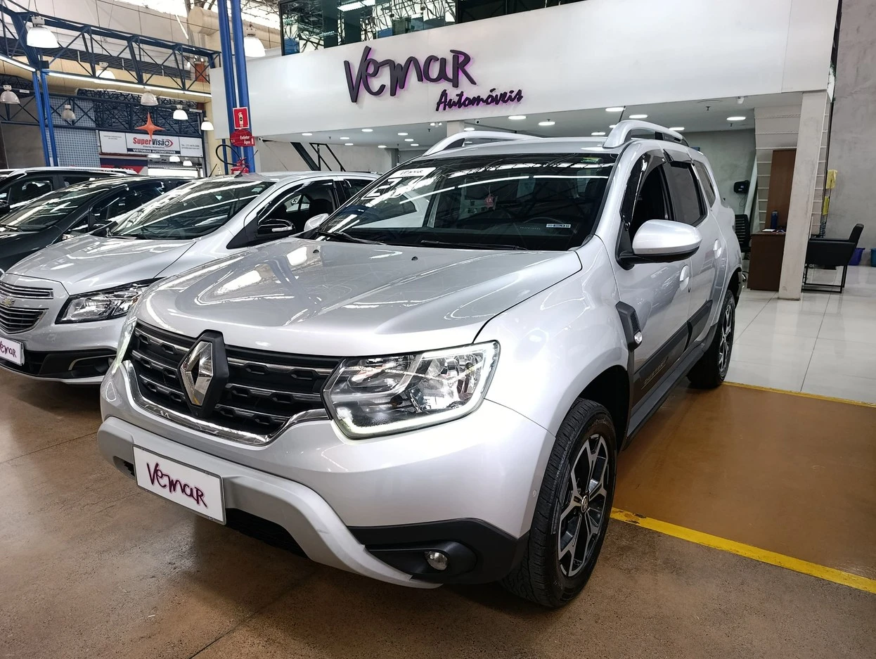 RENAULT DUSTER