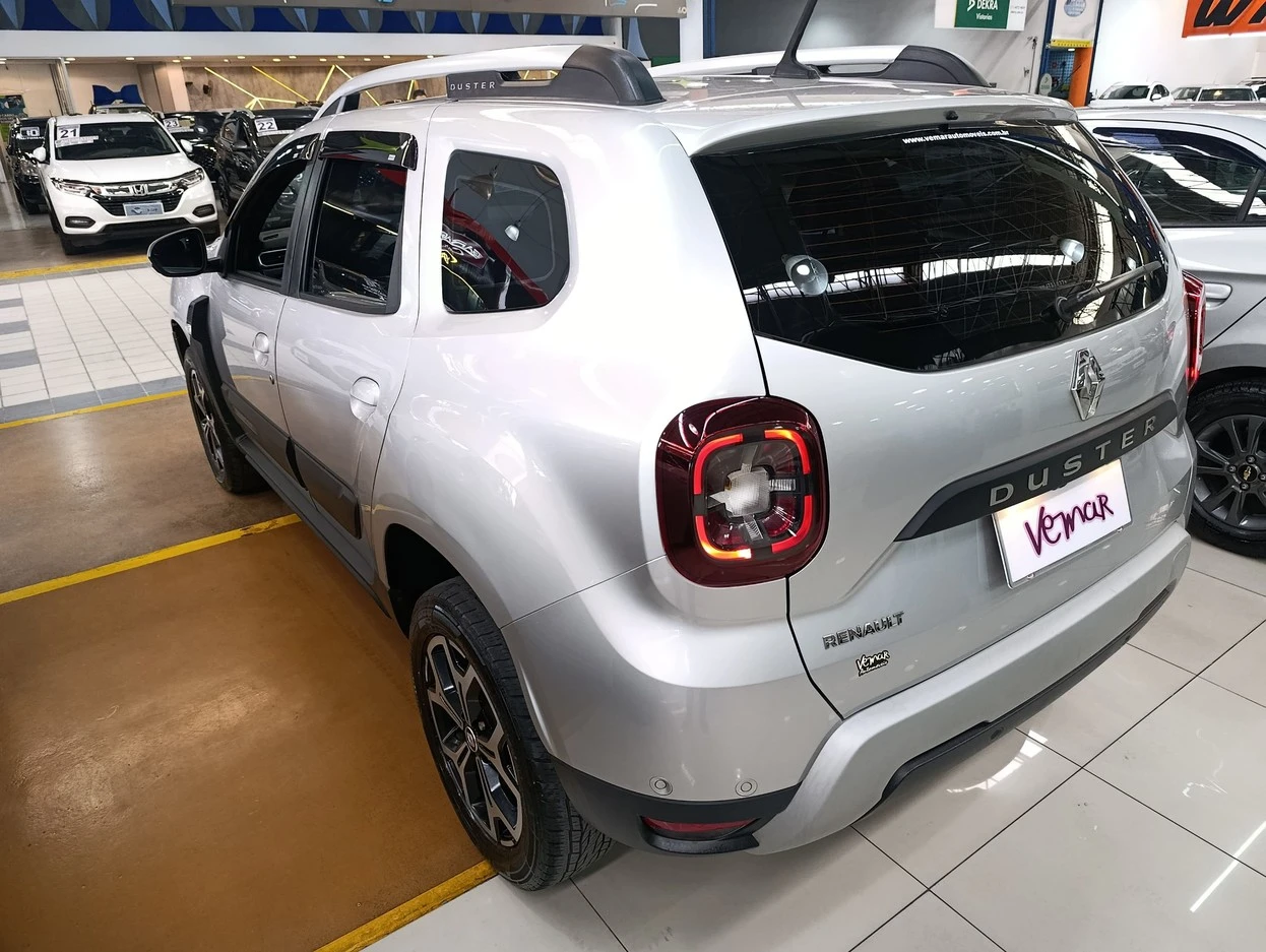 RENAULT DUSTER