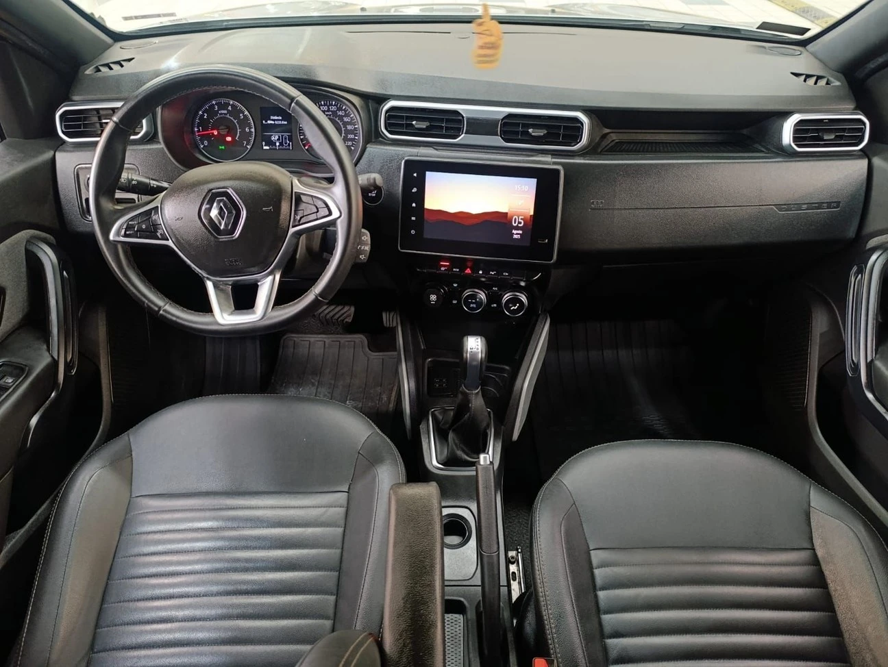RENAULT DUSTER