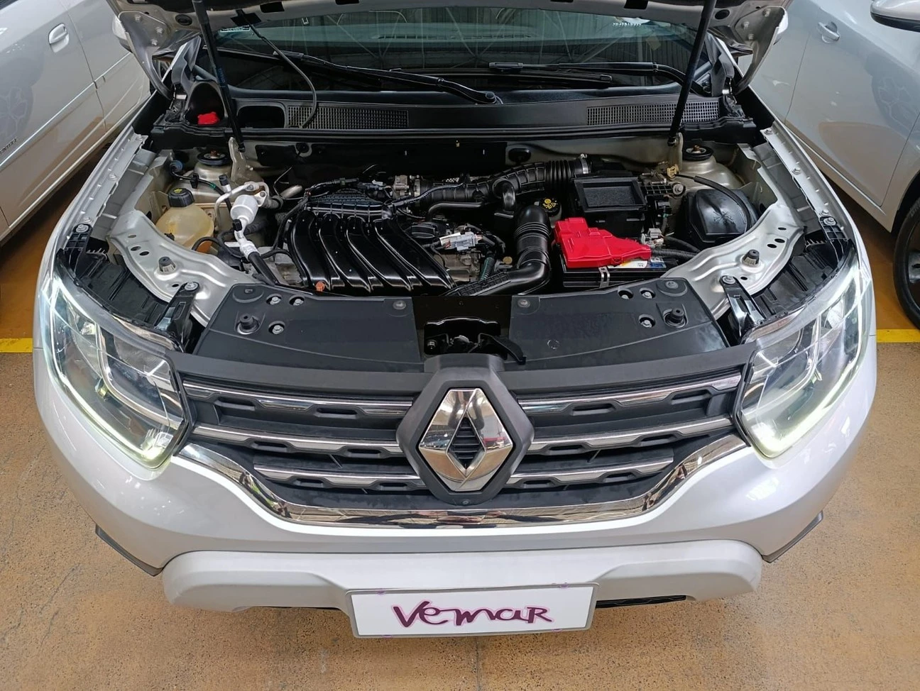 RENAULT DUSTER