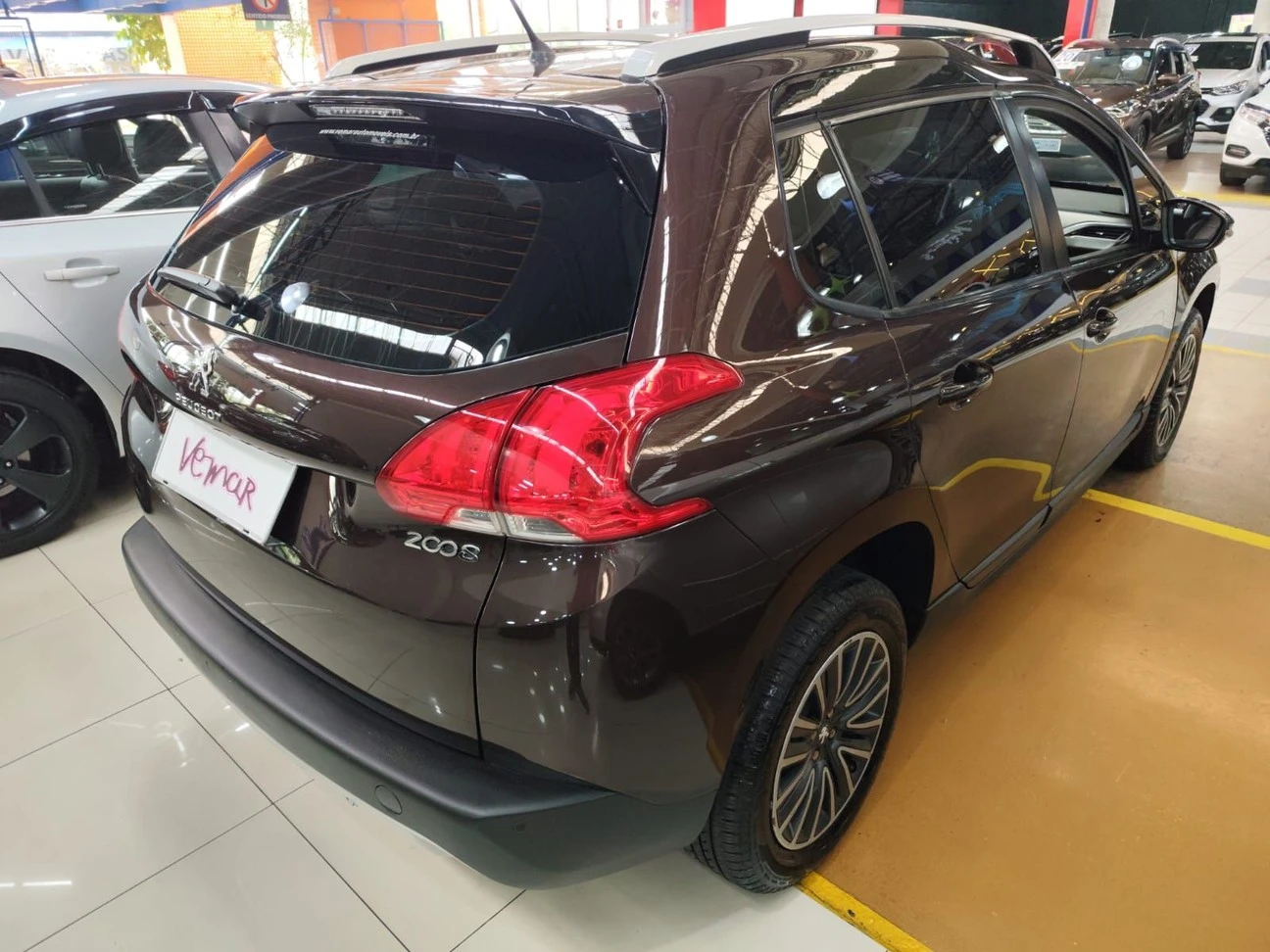 PEUGEOT 2008