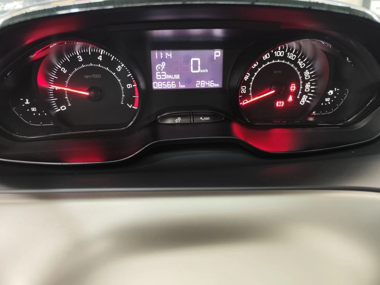 PEUGEOT 2008
