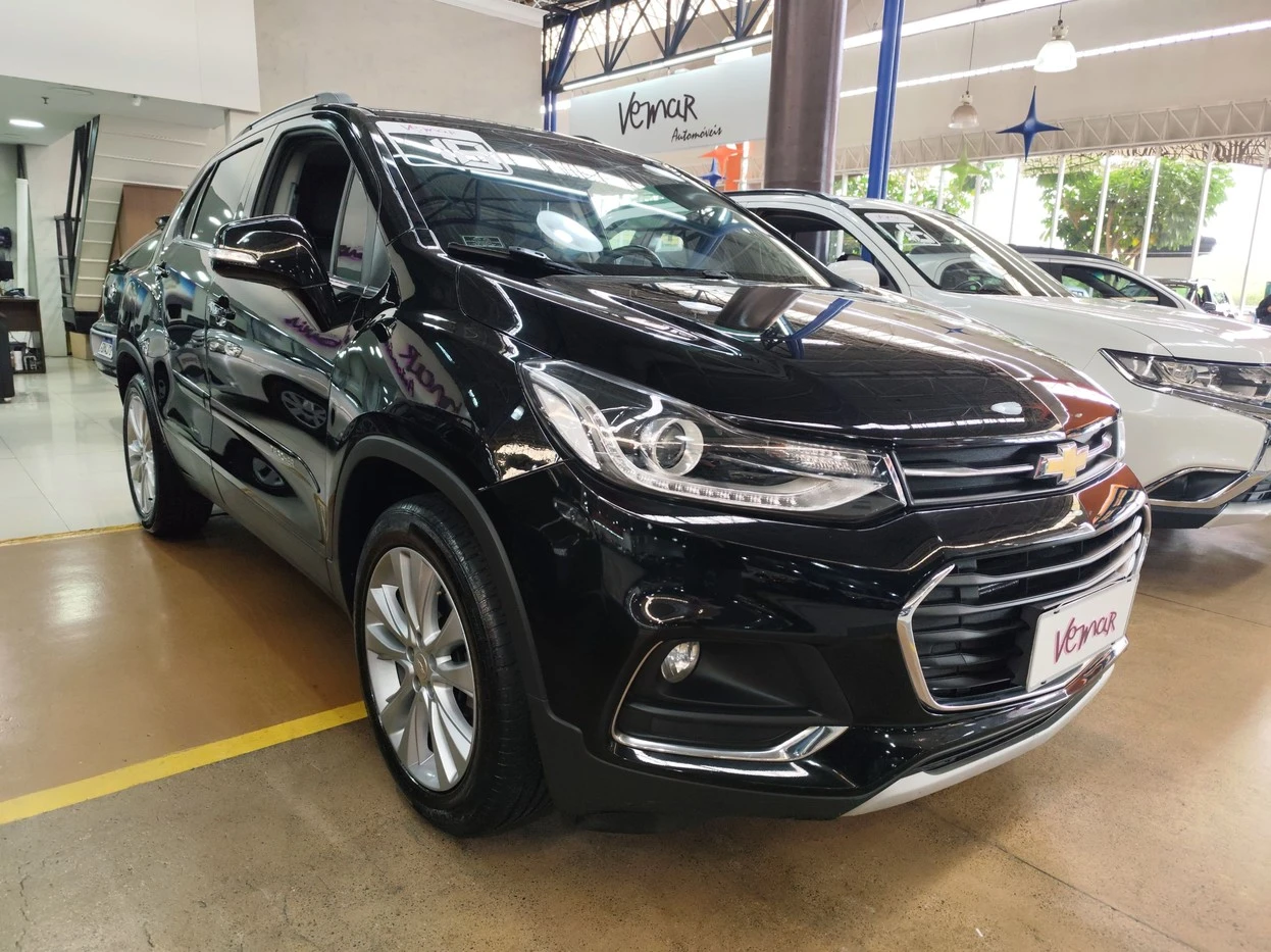 CHEVROLET TRACKER
