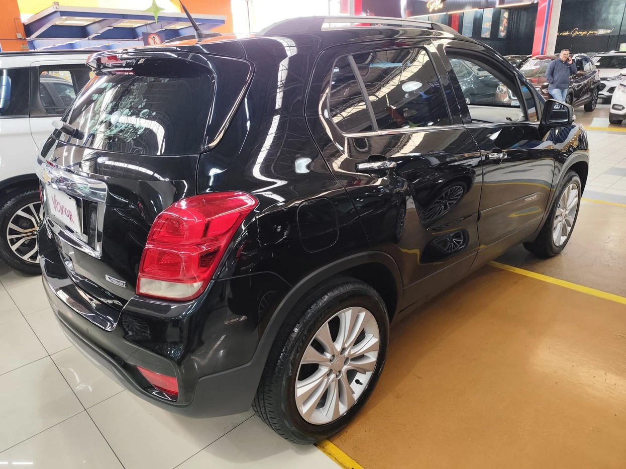 CHEVROLET TRACKER