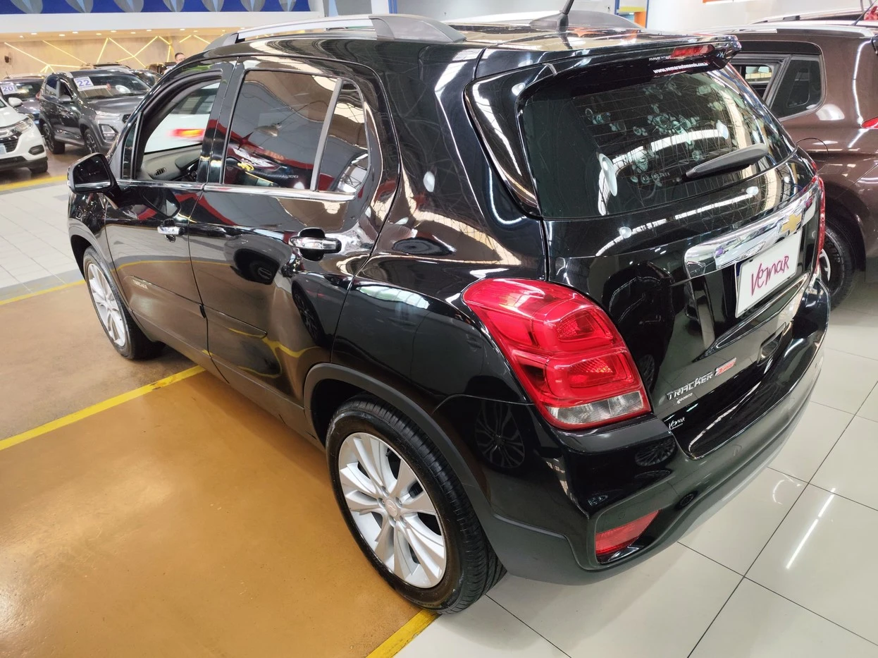 CHEVROLET TRACKER