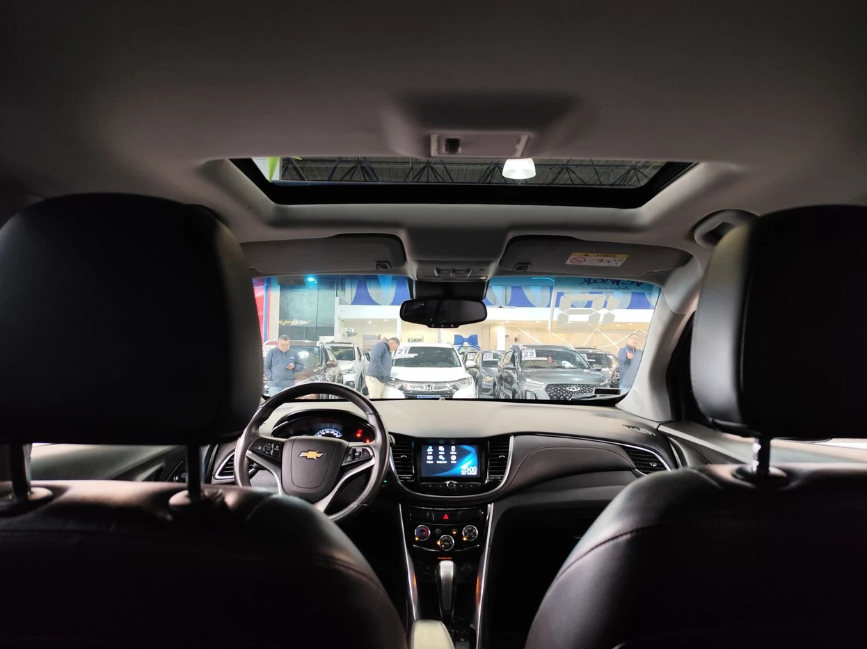 CHEVROLET TRACKER