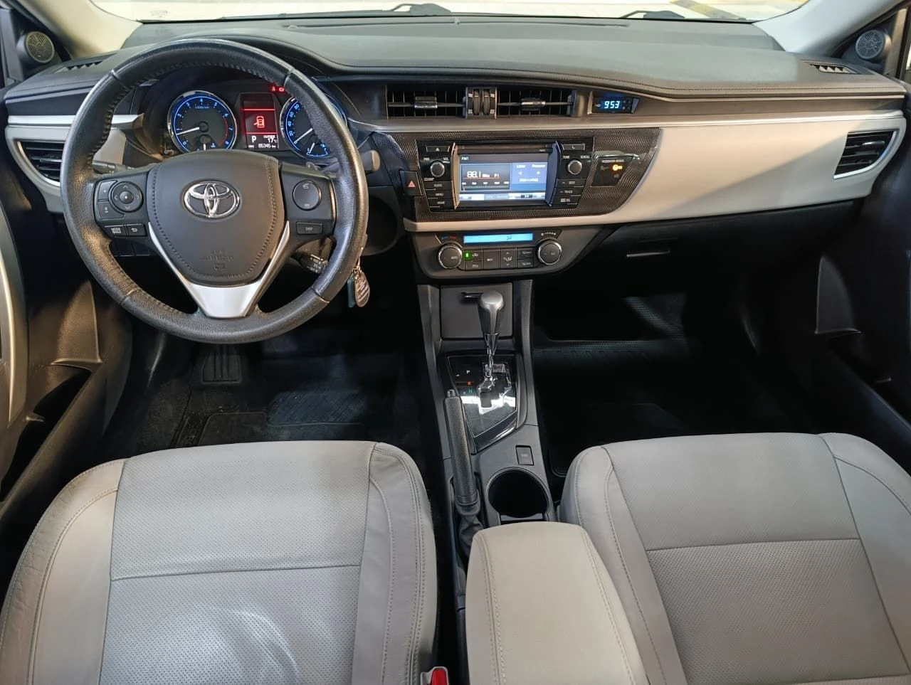 TOYOTA COROLLA