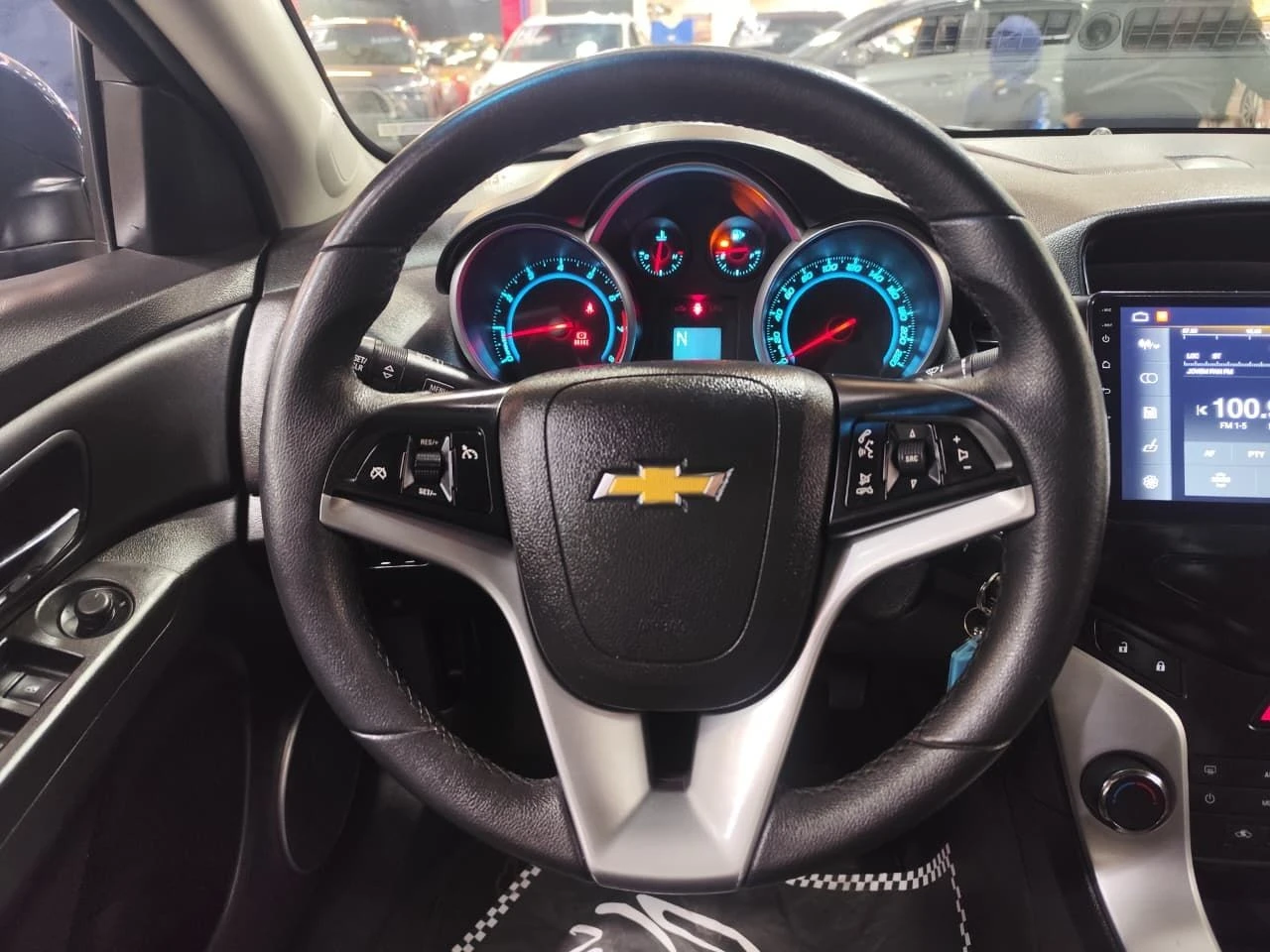 CHEVROLET CRUZE