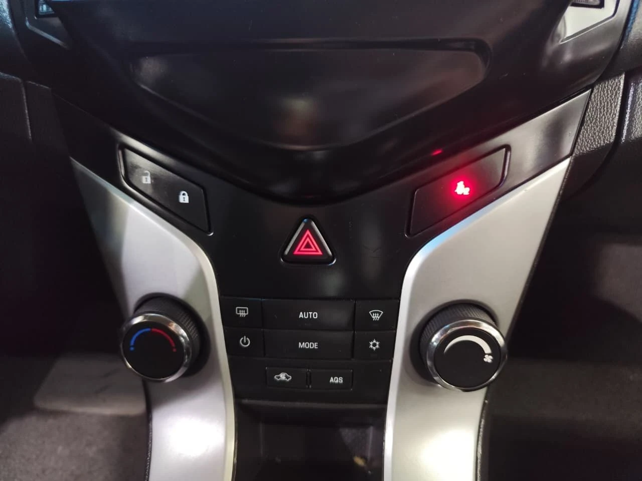 CHEVROLET CRUZE