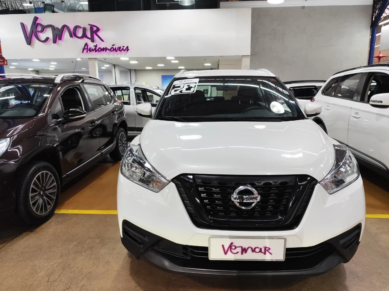 NISSAN KICKS