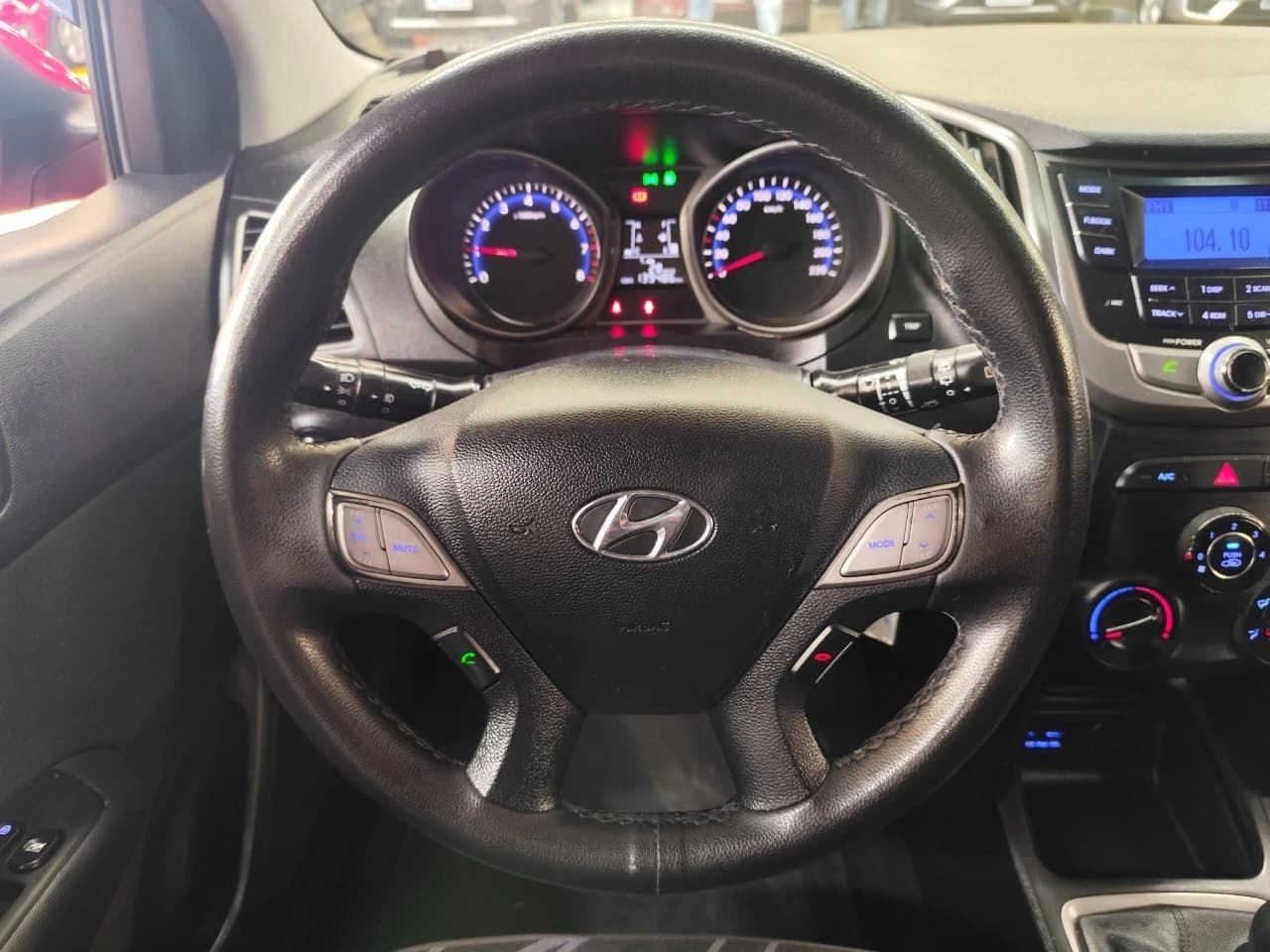 HYUNDAI HB20