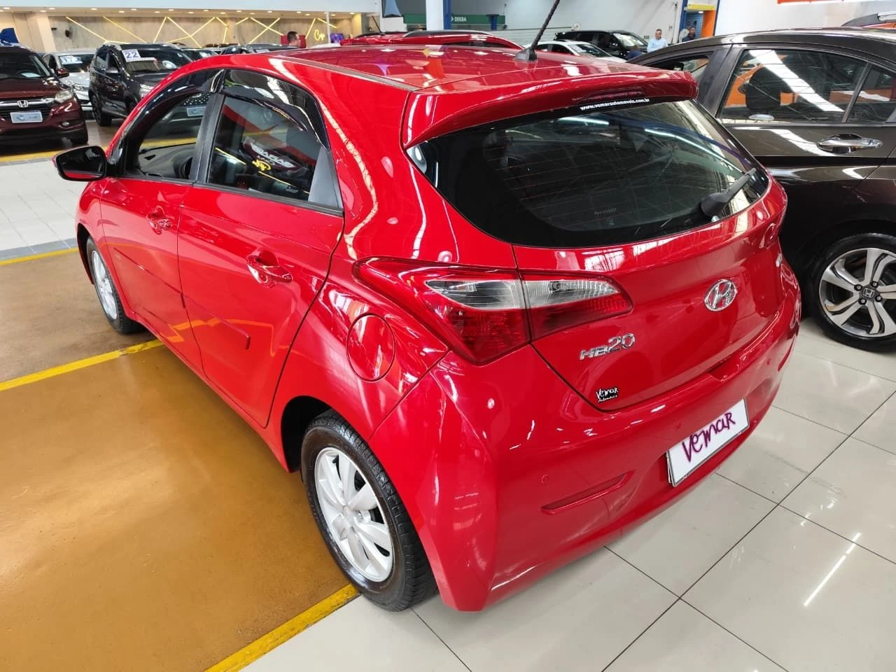 HYUNDAI HB20