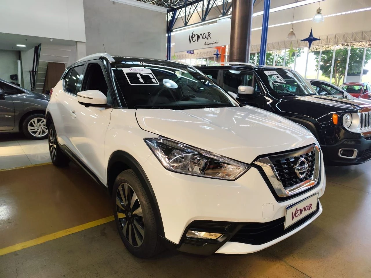 NISSAN KICKS