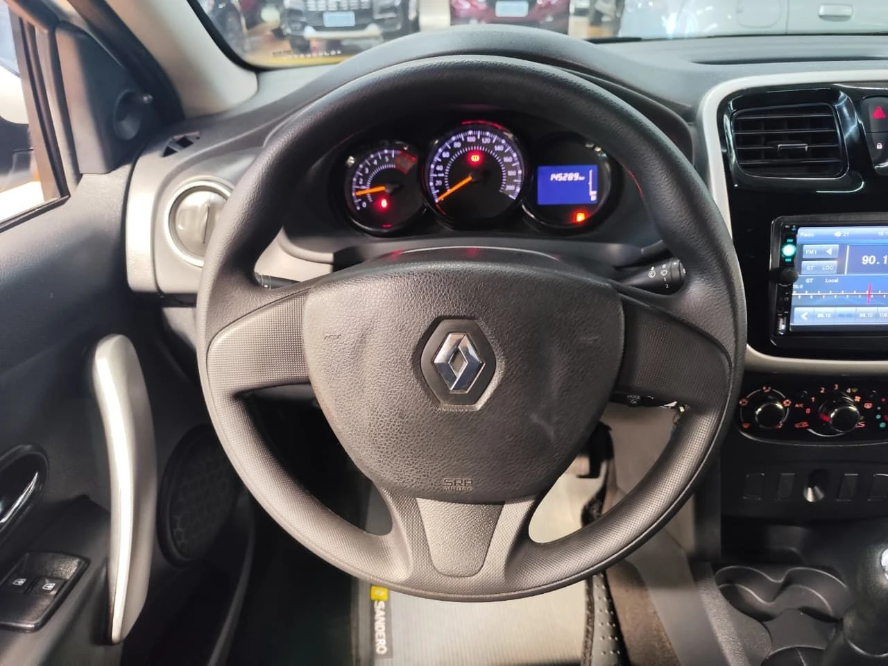 RENAULT SANDERO