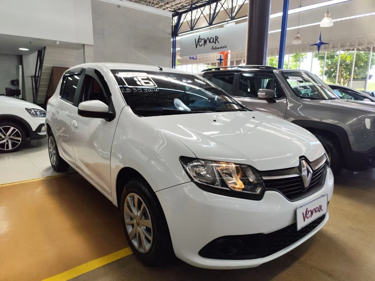 RENAULT SANDERO