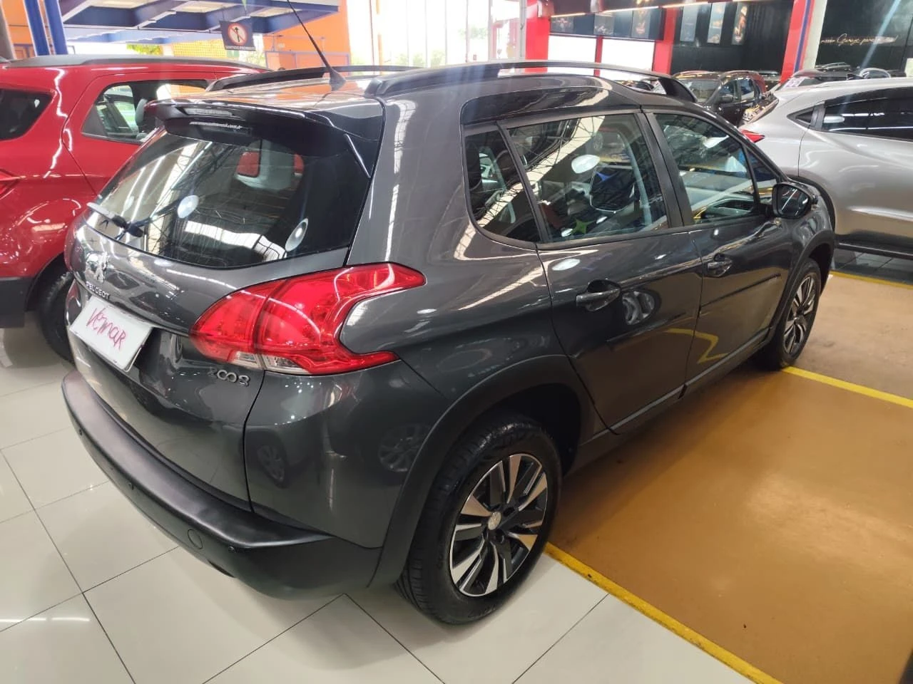 PEUGEOT 2008