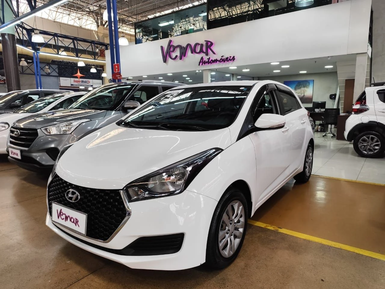 HYUNDAI HB20