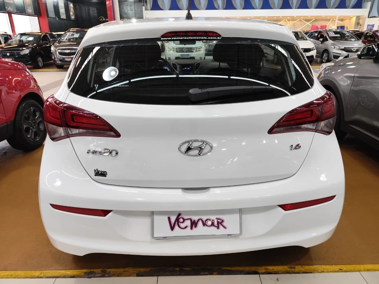 HYUNDAI HB20