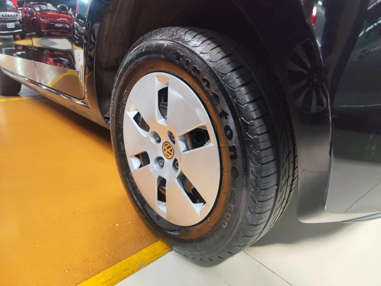 VOLKSWAGEN UP