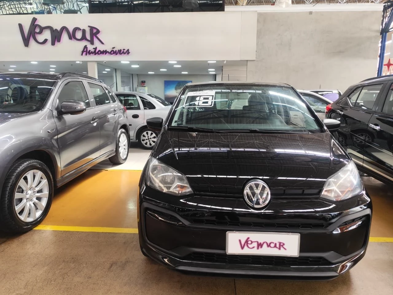 VOLKSWAGEN UP
