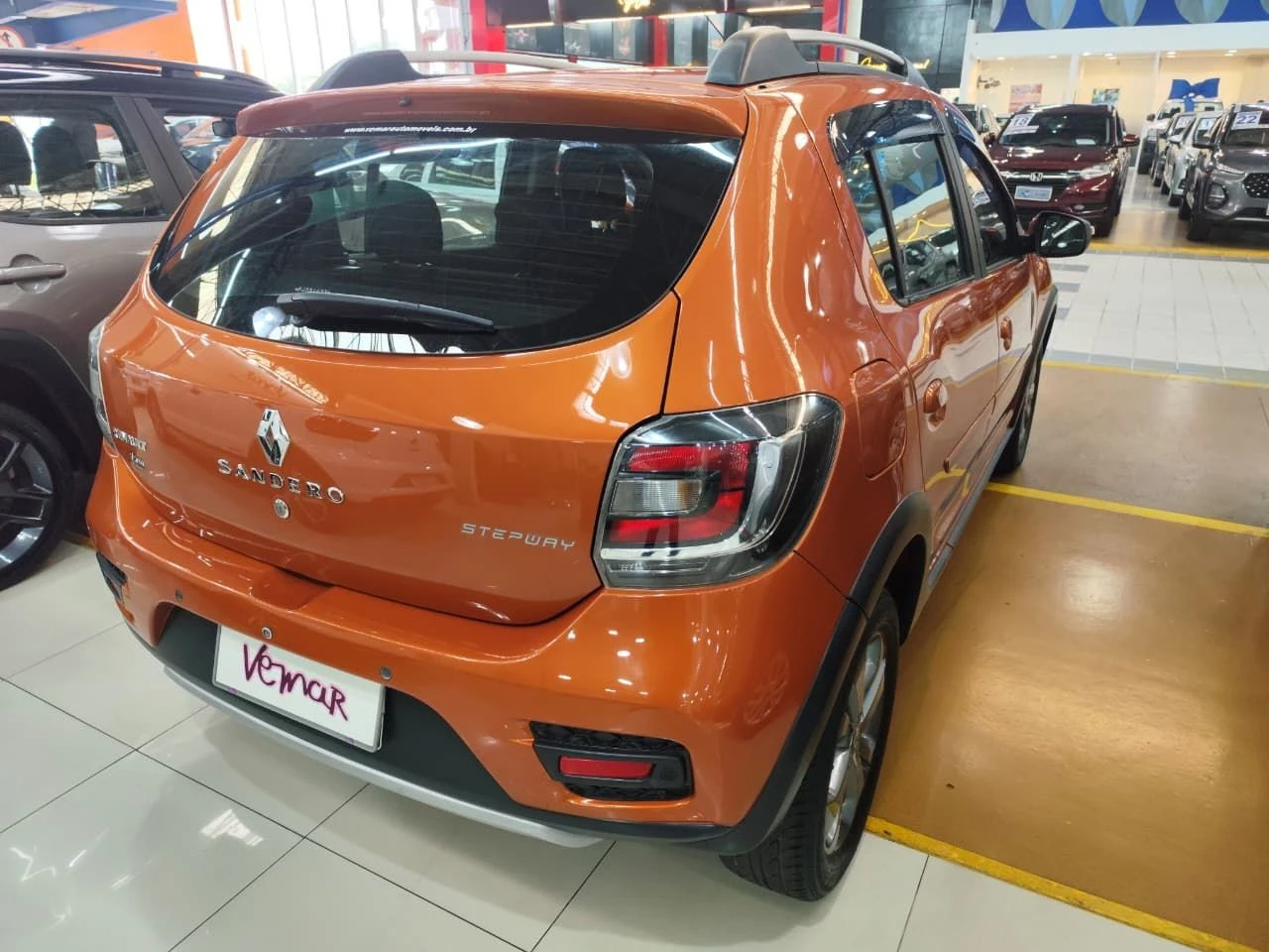 RENAULT SANDERO