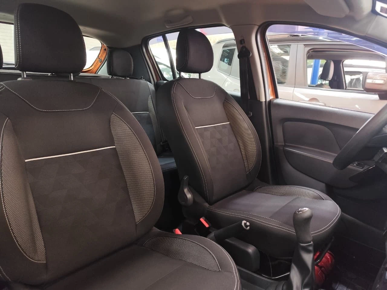 RENAULT SANDERO