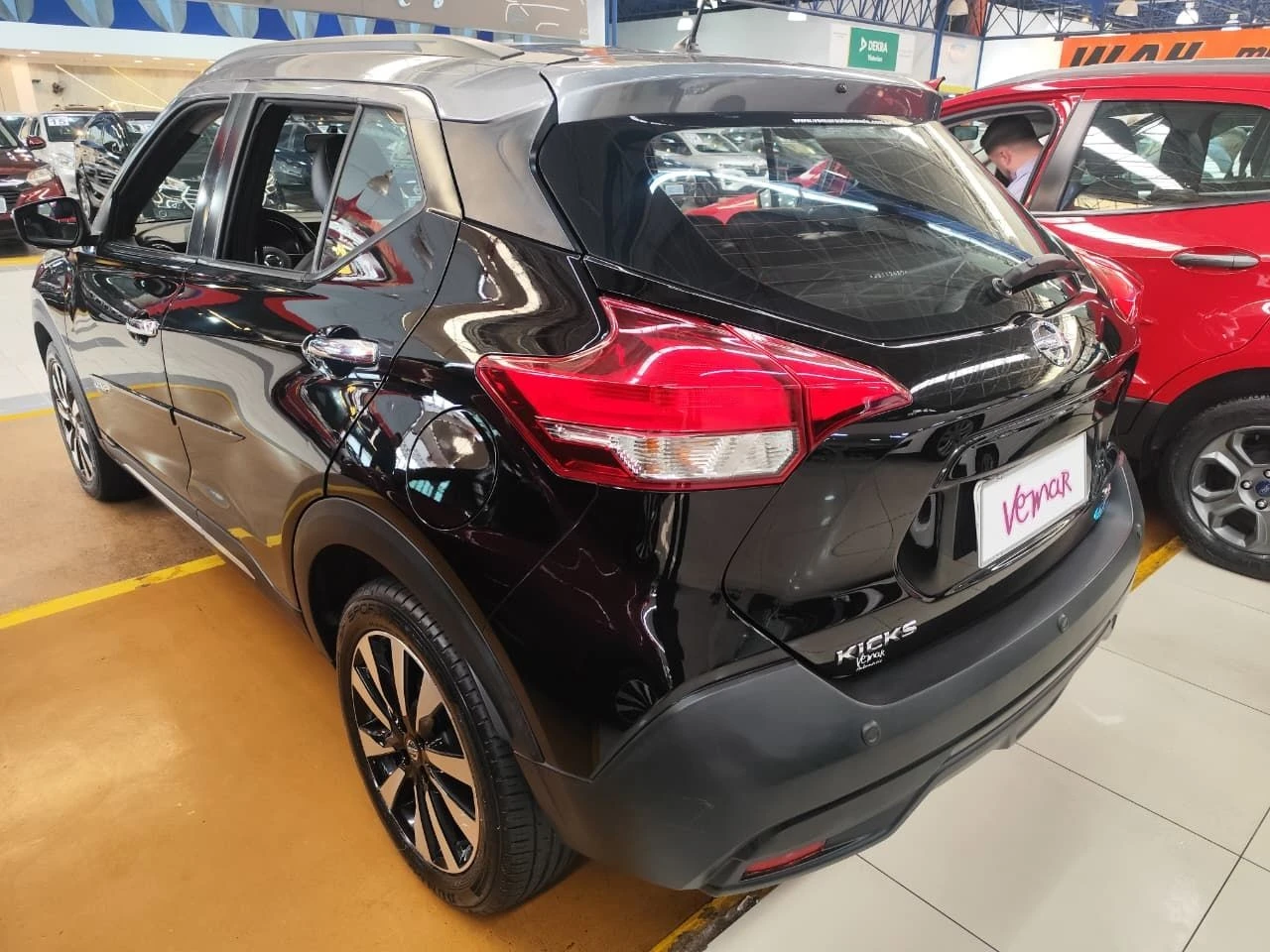 NISSAN KICKS