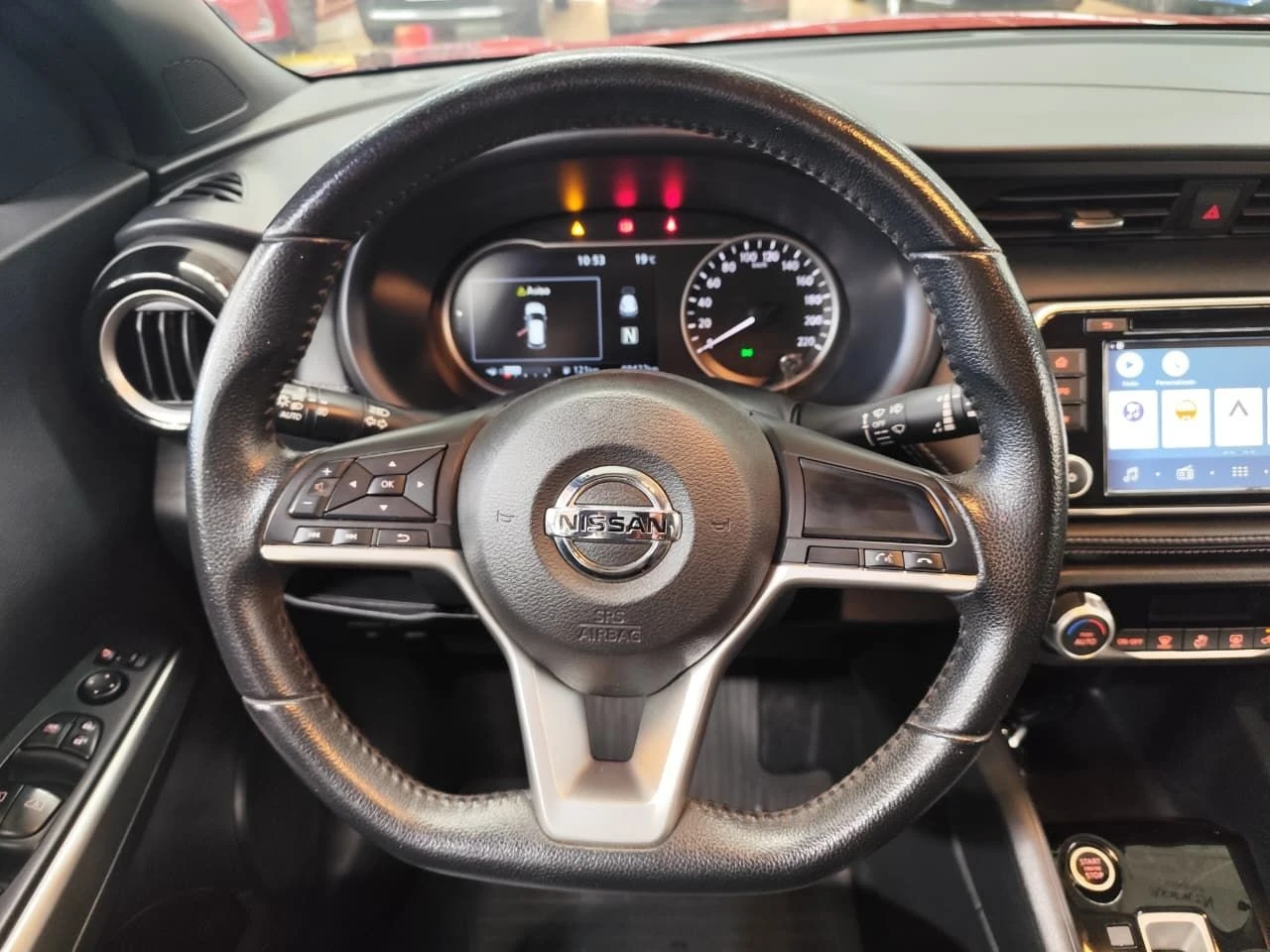 NISSAN KICKS