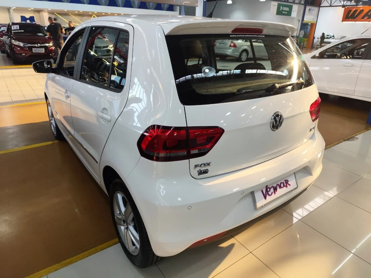 VOLKSWAGEN FOX