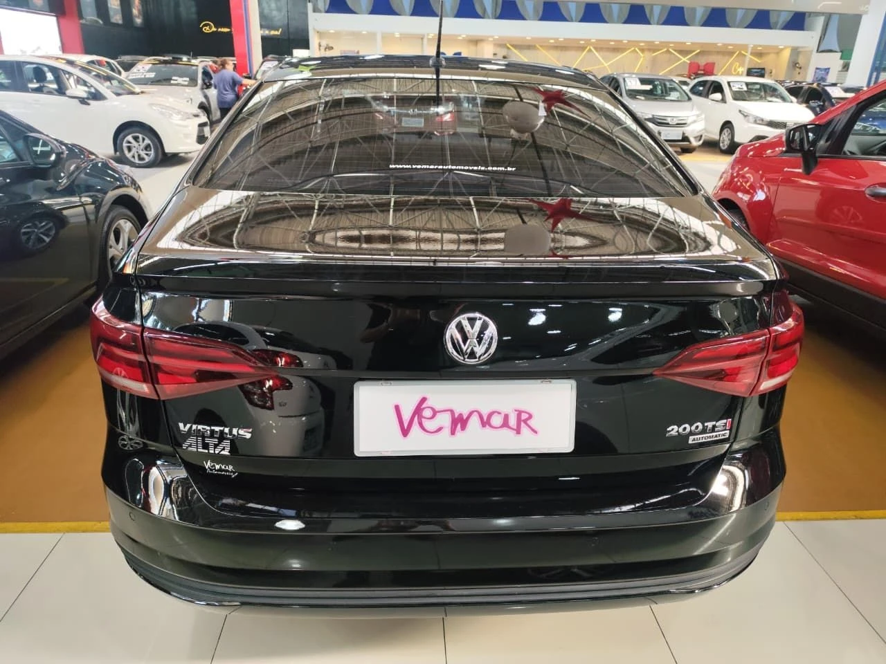 VOLKSWAGEN VIRTUS