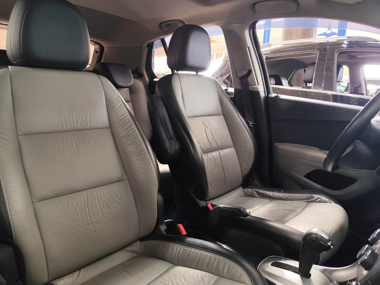 CHEVROLET TRACKER
