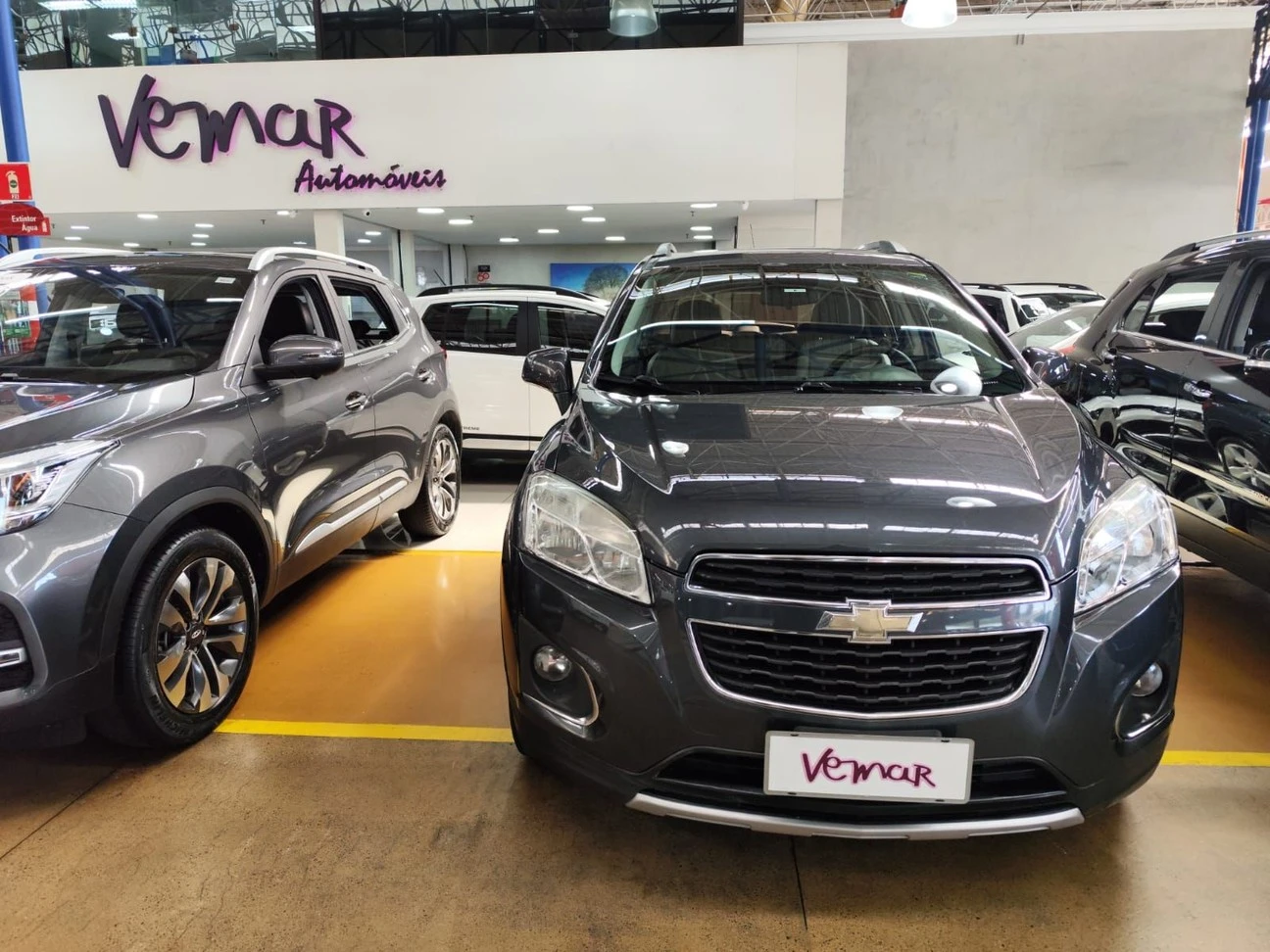 CHEVROLET TRACKER