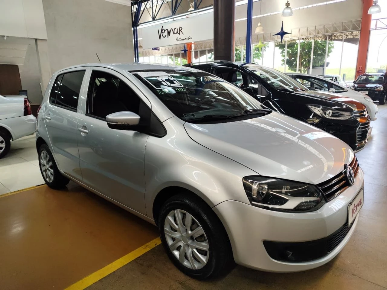 VOLKSWAGEN FOX